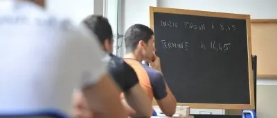 ULTIME NOTTI PRIMA DEGLI ESAMI DI MATURITA’: MERCOLEDI’ SI PARTE. TRA I BANCHI 19 MILA STUDENTI