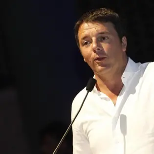 Renzi: 'dobbiamo prendere per mano il Sud'