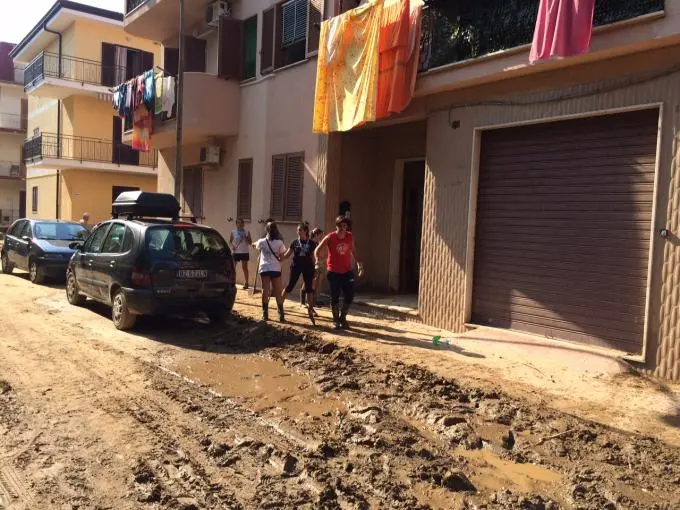 Alluvione Rossano, a lavoro per tornare alla normalità. La Procura apre un'inchiesta VIDEO