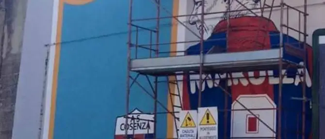 Sarà presentato oggi il nuovo murale dedicato a Gigi Marulla