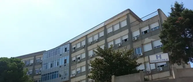 Neonata trovata morta in valigia, la mamma è stata trasferita in una struttura protetta