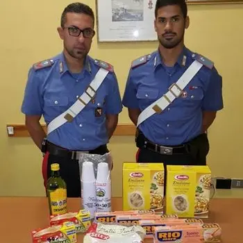 Rapina in un supermercato nel crotonese: tre arresti