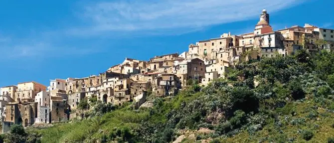 Belmonte rinasce: il progetto di ‘Albergo diffuso’