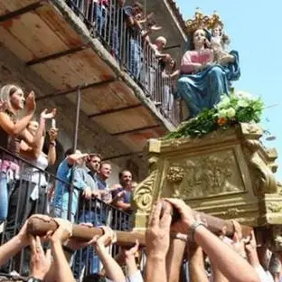 Centinaia alla festa della Madonna di Polsi, il vescovo Oliva ai mafiosi: 'Cambiate vita'VIDEO