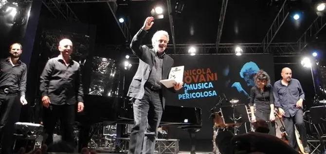 Migliaia di persone al concerto del maestro Nicola Piovani al Parco della biodiversità VIDEO