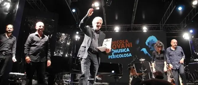 Migliaia di persone al concerto del maestro Nicola Piovani al Parco della biodiversità VIDEO