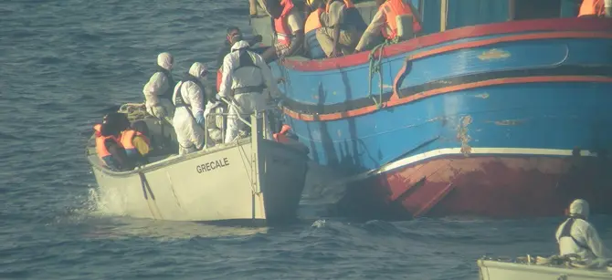 Sbarco migranti a Reggio, fermato presunto scafista