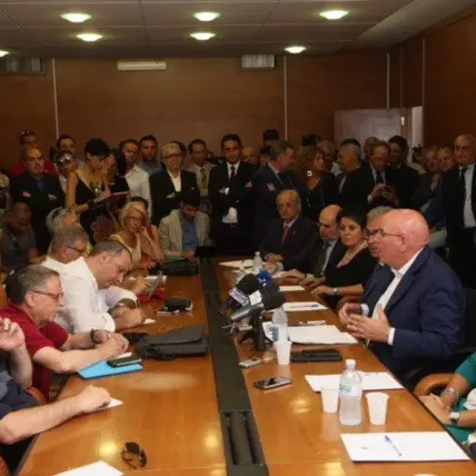 Sanità: fatte le nomine, per ora cambia poco. Oliverio si allontana al momento della nomina VIDEO