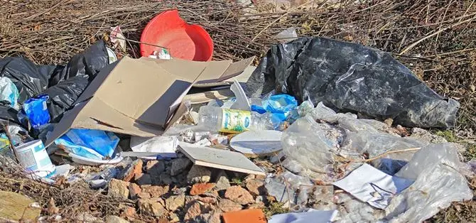 Sequestrate tre discariche abusive nel cosentino