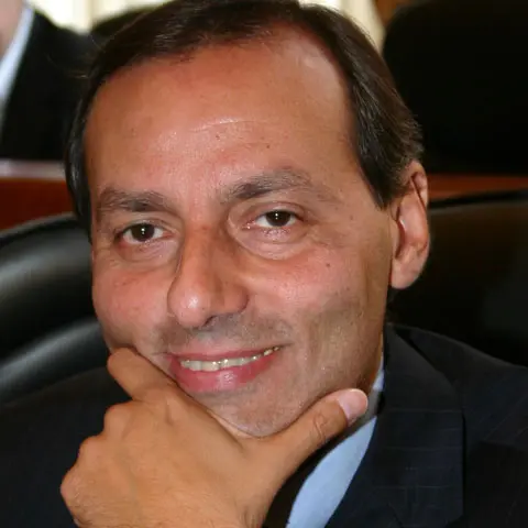 Il consigliere regionale Battaglia (Pd) ha incontrato amministratore della Caronte