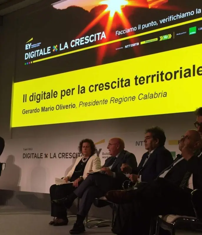 Il Presidente Oliverio a Capri per il Convegno Digitale X la Crescita. Facciamo il punto, verifichiamo la Rotta