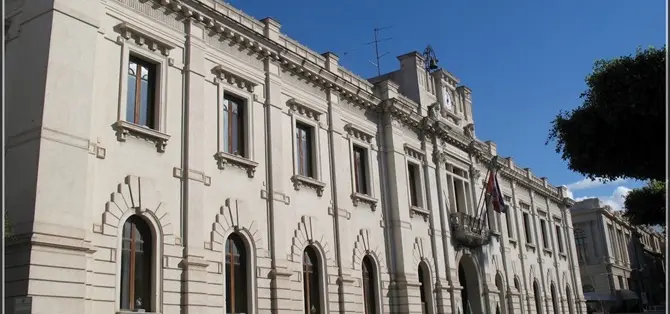 Reggio, sit-in degli ex LSU/LPU davanti Palazzo San Giorgio