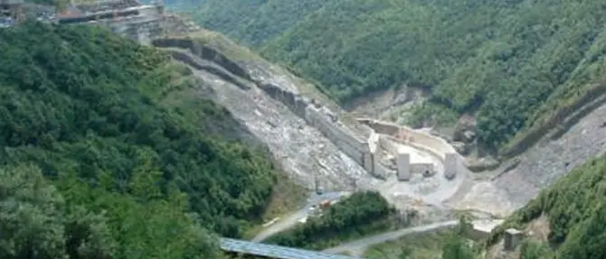 Lo scandalo della Diga sull'Esaro: il Comune chiede un risarcimento allo Stato VIDEO
