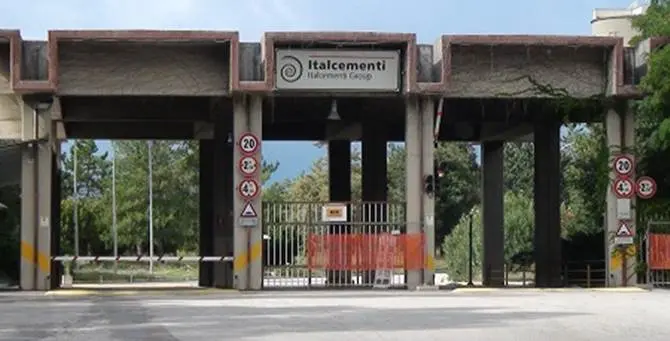 L'Italcementi Castrovillari a rischio ridimensionamento VIDEO