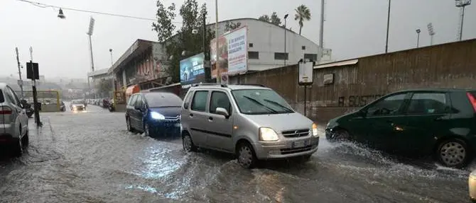 Maltempo, forte pioggia e nebbia in tutta la regione