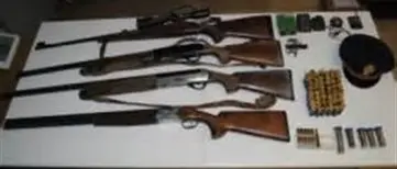 DUE ARSENALI SCOPERTI E SEQUESTRATI DAI CARABINIERI