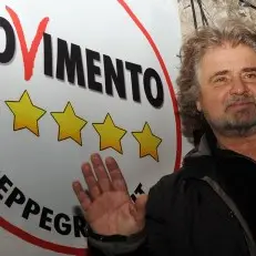 M5S, GRILLO DETTA LE REGOLE: NESSUNA ALLEANZA E VOTO ON LINE PER LA SCELTA DEI CANDIDATI