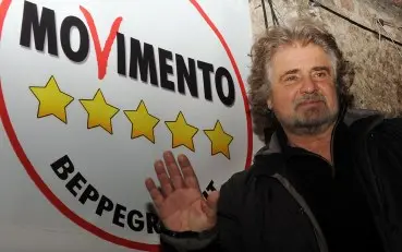 M5S, GRILLO DETTA LE REGOLE: NESSUNA ALLEANZA E VOTO ON LINE PER LA SCELTA DEI CANDIDATI