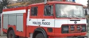 LAMEZIA TERME: IN FIAMME AUTO AGENTE PENITENZIARIO
