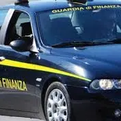 PRENDI UNO PAGHI MILLE: GIRO DI VITE DELLA GUARDIA DI FINANZA, 8 ARRESTI NEL REGGINO