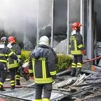 BOTRICELLO, NEGOZIO DISTRUTTO DA UN INCENDIO