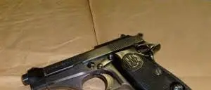 IN CASA NASCONDEVA UNA PISTOLA, GIOVANE DI 25 ANNI ARRESTATO A VIBO