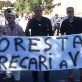 I FORESTALI IN PROTESTA A CATANZARO: PREFETTO, REGIONE E SINDACATI A CACCIA DI UNA SOLUZIONE