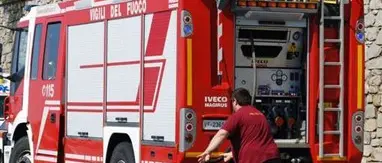 LAMEZIA: IN FIAMME IMPIANTO PER LO SMALTIMENTO DEI RIFIUTI