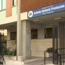 VIBO, ALTRA EMERGENZA: ‘SANITA’ AL COLLASSO’. L’ASP SCRIVE AL PREFETTO: ‘A RISCHIO I SERVIZI ESSENZIALI’
