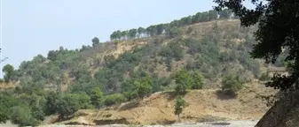 LIQUAMI NEL TORRENTE CORIGLIANETO: SIGILLI DELLA GUARDIA COSTIERA