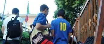 NON MANDANO A SCUOLA I FIGLI, DENUNCIATI 165 GENITORI IN DUE ANNI