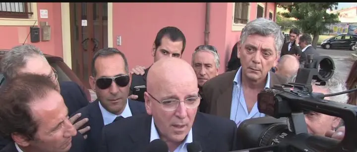 REGIONALI/ Mario Oliverio inaugura la sede a Lamezia e punta a disarticolare il centrodestra