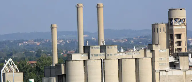 Italcementi di Castrovillari verso la chiusura. L’azienda invia le prime lettere di licenziamento