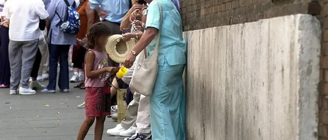 Minori costretti a mendicare: sette persone in manette a Reggio Calabria