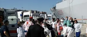 Reggio Calabria: sbarcati altri 250 migranti, tra loro donne e bambini