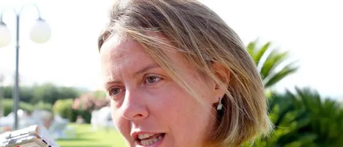 Lorenzin in Calabria: ‘Mercoledì lo sbocco del turn over’. Polemici Oliverio e Jole Santelli