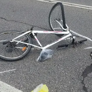 Rossano, pirata della strada investe e uccide ciclista