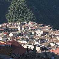 Scendono dal muro gli operai di Longobucco