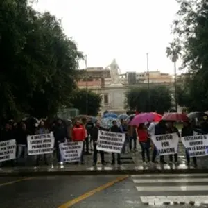 Reggio: dipendenti del gruppo De Masi in protesta. ‘Siamo pronti a iniziare lo sciopero della fame’