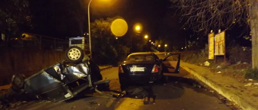 Vibo: scontro tra due auto, muore un 34enne