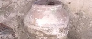 Briatico, tentano di rubare tre antiche giare. Arrestati