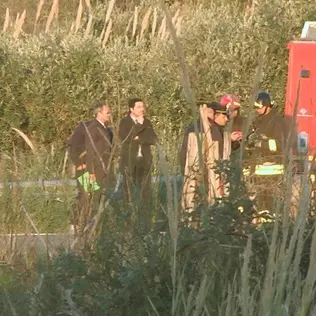 Autocisterna si ribalta a Vibo: vigili del fuoco in azione