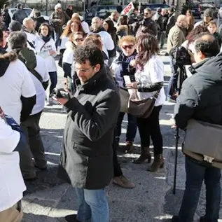 Catanzaro: vertenza Infocontact, i lavoratori incontrano il prefetto Latella (VIDEO)