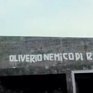 Scritte contro Oliverio a Reggio Calabria
