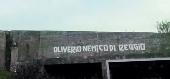 Scritte contro Oliverio a Reggio Calabria