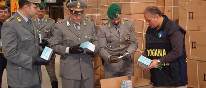 Vibo Valentia: sequestrati 2500 prodotti senza certificazione di sicurezza