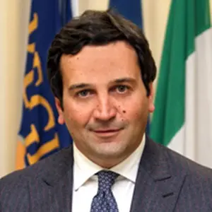 Guerra dentro Forza Italia: Morrone, Salerno e Nicolò contro Tallini e Orsomarso