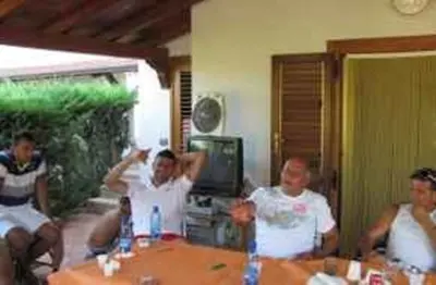 Su Facebook la foto di Iaquinta a pranzo con il boss