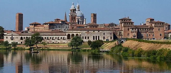 'Ndrangheta al nord, sindaco di Mantova indagato. Pd: ‘se non si dimette ci dimetteremo noi’