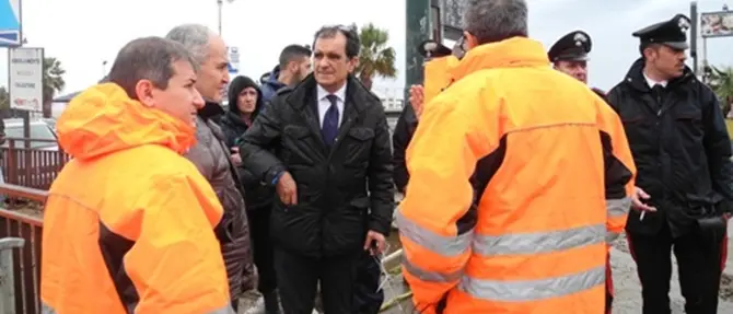 Falerna, sopralluogo del presidente della provincia Enzo Bruno sui luoghi colpiti dal violento temporale